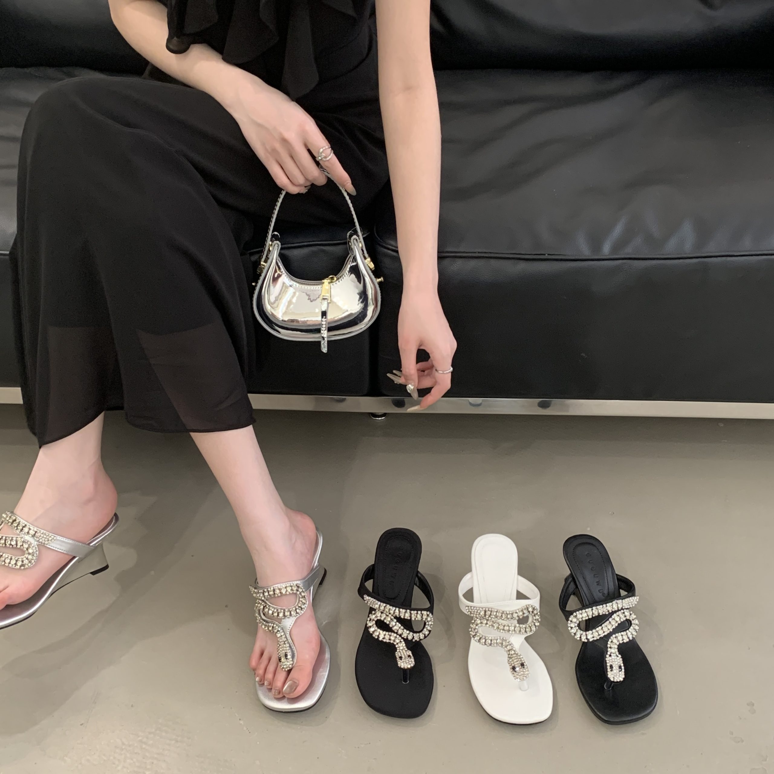 2026 New Rhinestone Snake Head Toe Thong Sandals French Open Toe Low Heel Slippers Women's Casual Shoes - Image 2