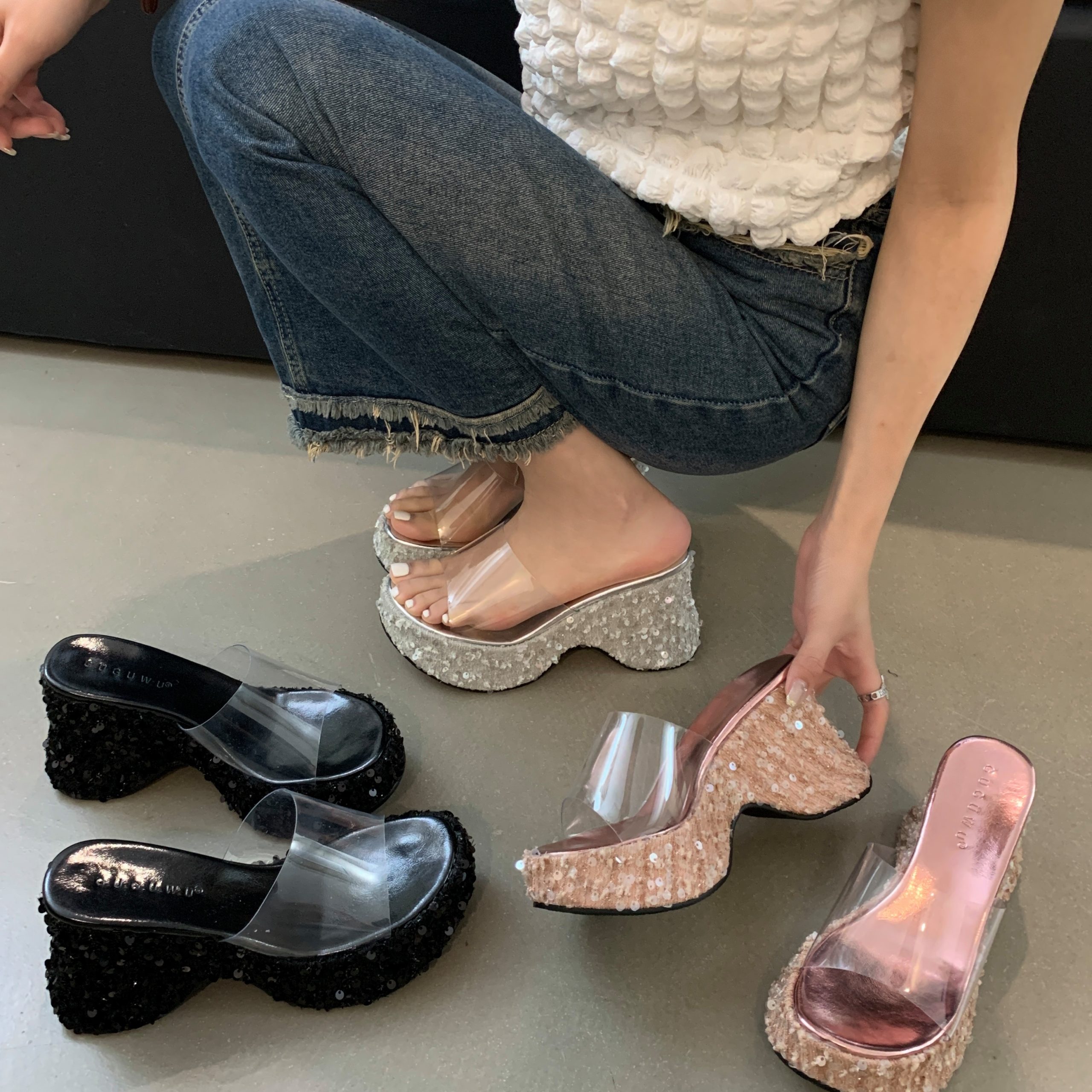 2026 Summer New Fashion Women's High Heel Platform Sandals with Glitter and Transparent Crystal Glass Slippers