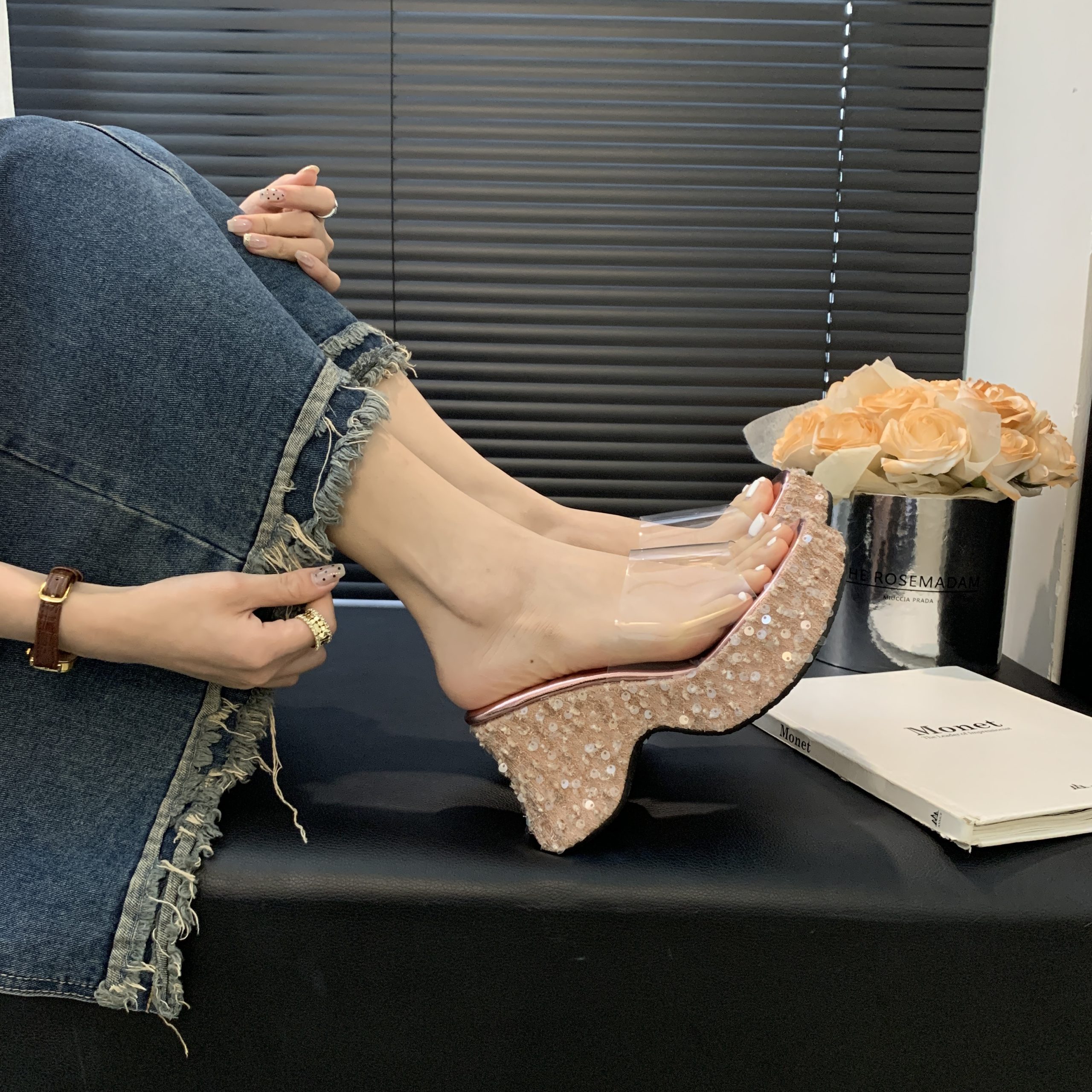 2026 Summer New Fashion Women's High Heel Platform Sandals with Glitter and Transparent Crystal Glass Slippers - Image 3