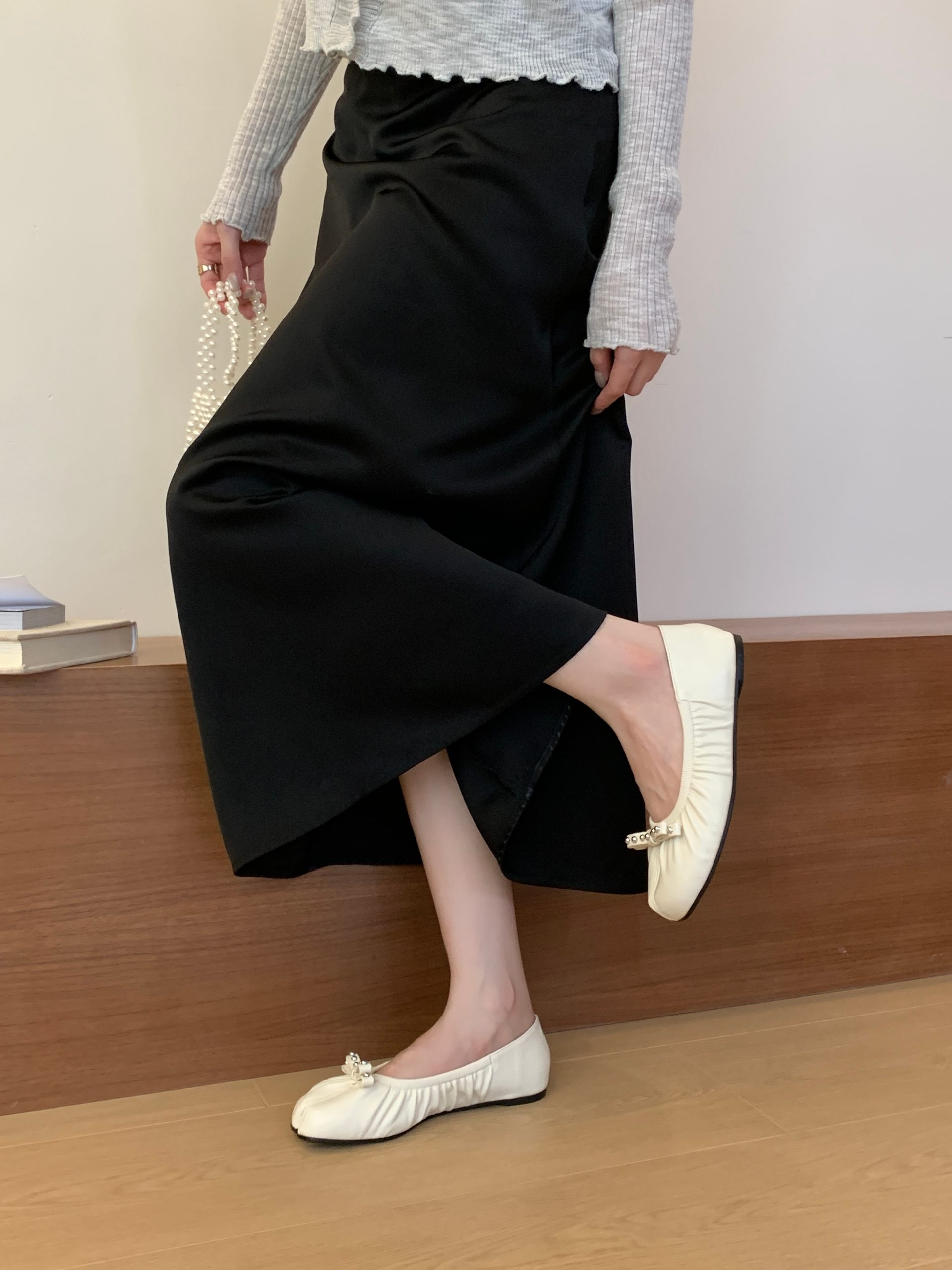 2026 Summer New Soft Sole Shallow Mouth Slip-On Loafers Women's Flat Casual Split Toe Pig Hoof Shoes - Image 4